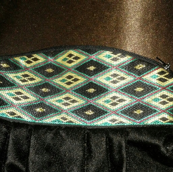 Black Velvet Pouch - Picture 4 of 4